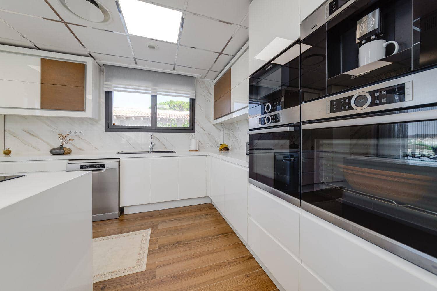 3 chambre Villa/Maison à vendre à Torrevieja avec garage - 1 275 000 € (Ref: 9796085)