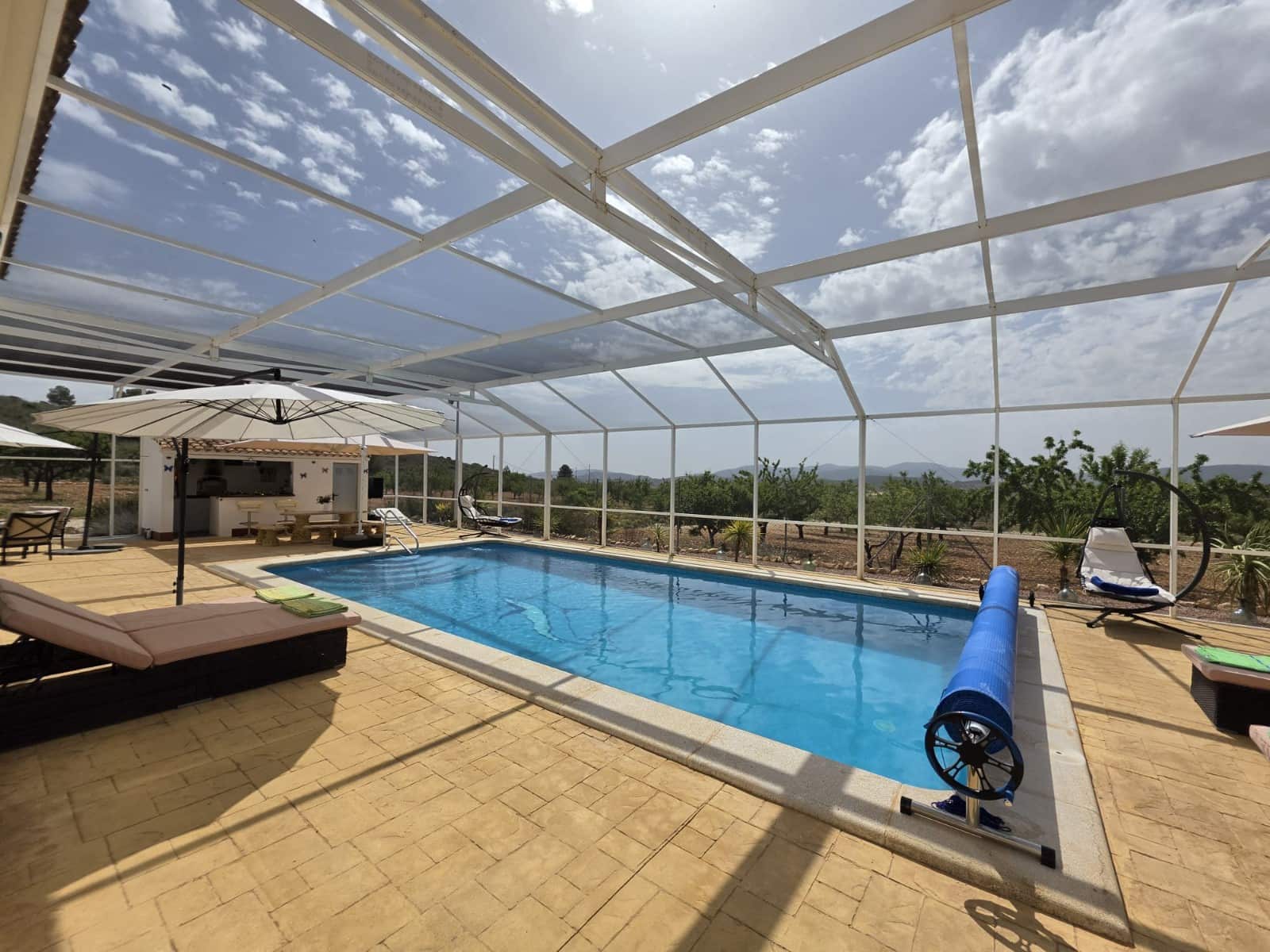 3 sypialnia Willa na sprzedaż w Pinoso z garażem - 574 995 € (Ref: 9796086)