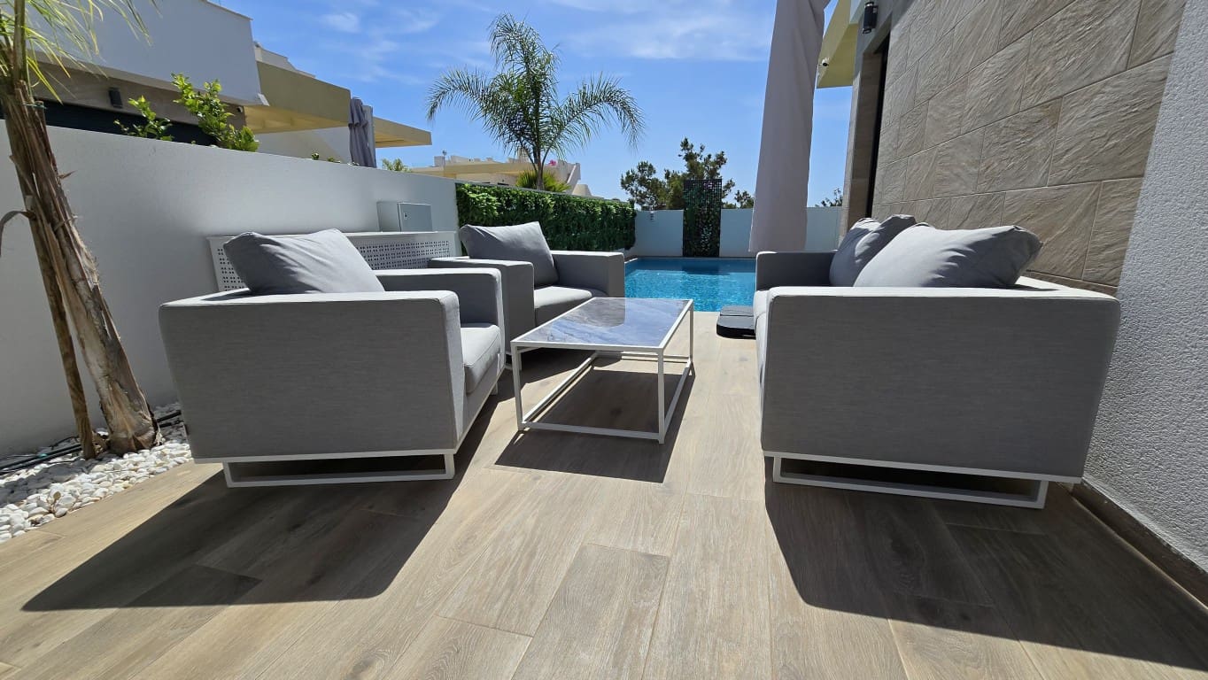 3 soverom Villa til salgs i Los Montesinos med svømmebasseng - € 520 000 (Ref: 9798539)