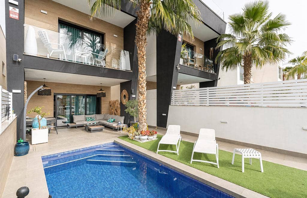 3 sovrum Villa till salu i Benijofar med pool garage - 575 000 € (Ref: 9798541)