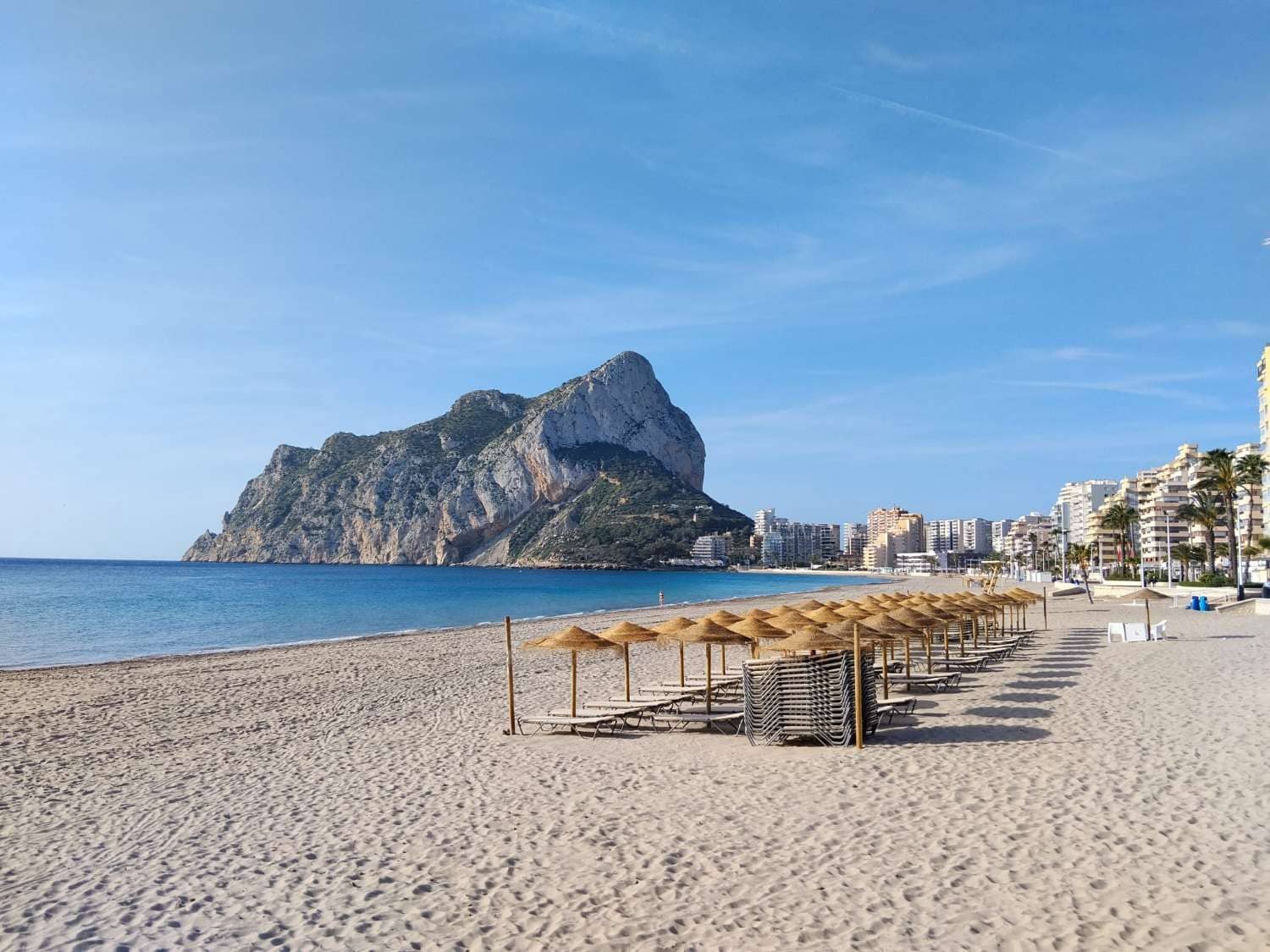 4 makuuhuone Huvila myytävänä paikassa Calpe / Calp mukana 
autotalli - 625 000 € (Ref: 9800976)