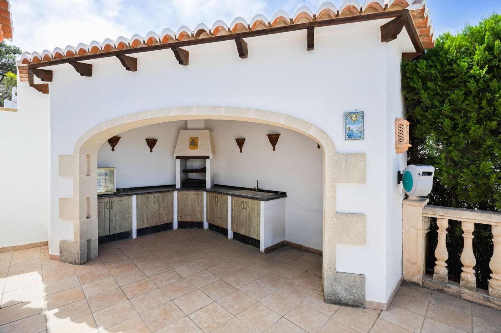 4 bedroom Villa for sale in Javea / Xabia - € 750,000 (Ref: 9806084)