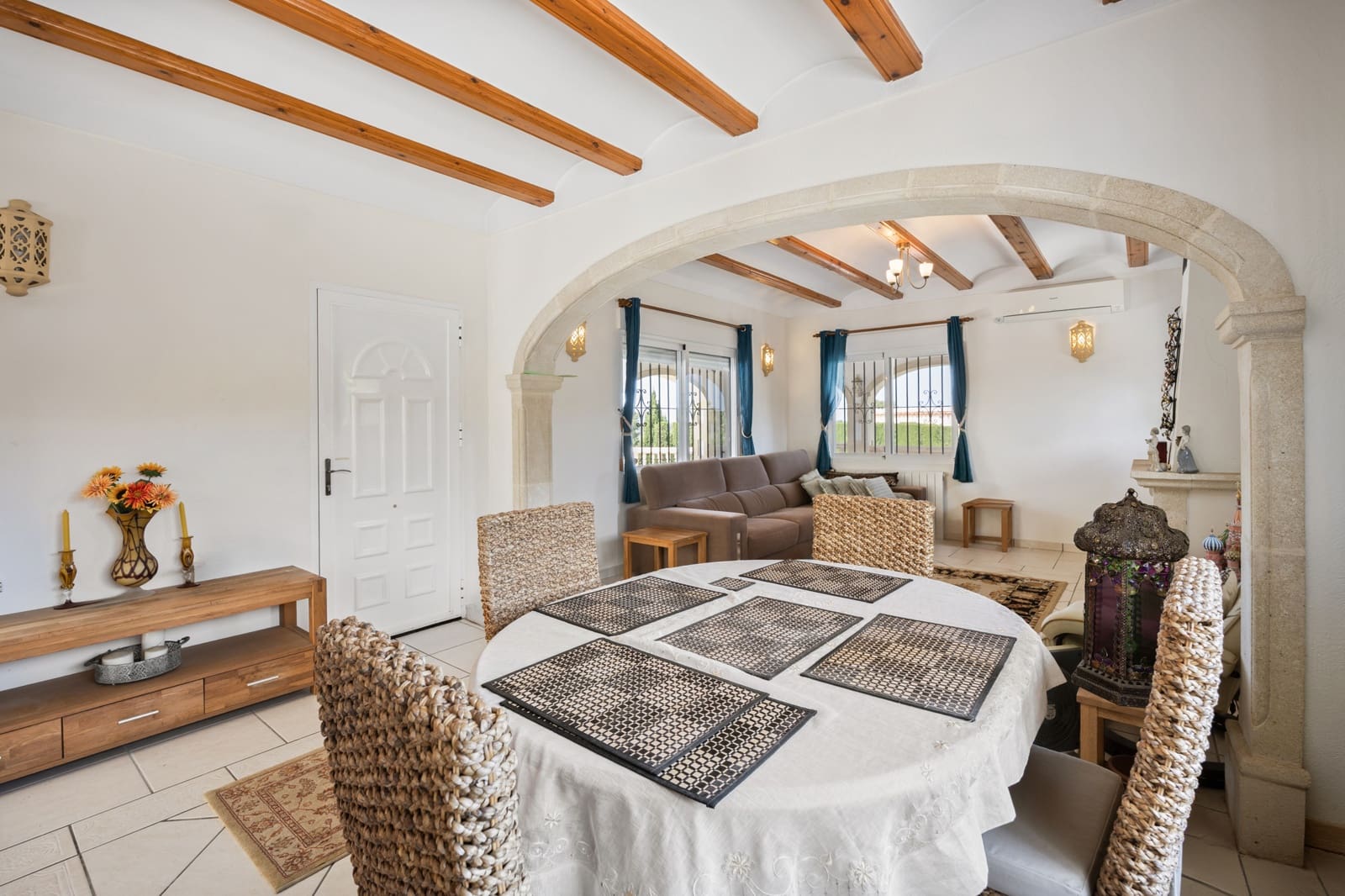 4 bedroom Villa for sale in Javea / Xabia - € 750,000 (Ref: 9806084)