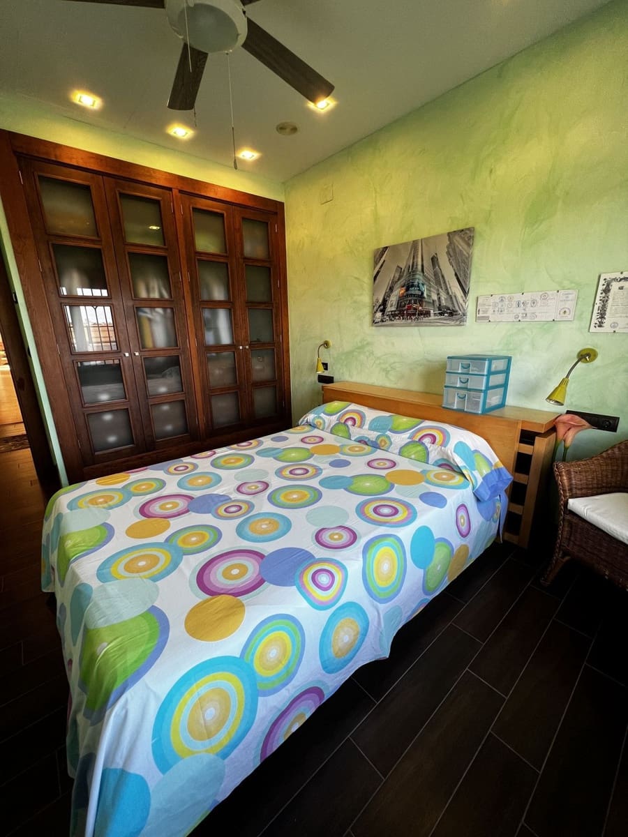 Chalet de 4 habitaciones en Santiago de la Ribera en venta con garaje - 850.000 € (Ref: 9806246)