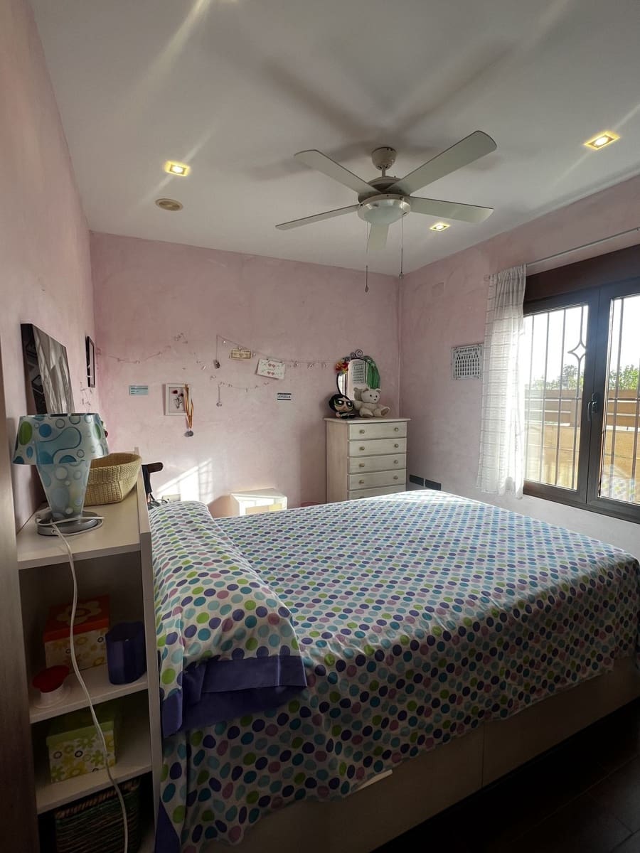 Chalet de 4 habitaciones en Santiago de la Ribera en venta con garaje - 850.000 € (Ref: 9806246)