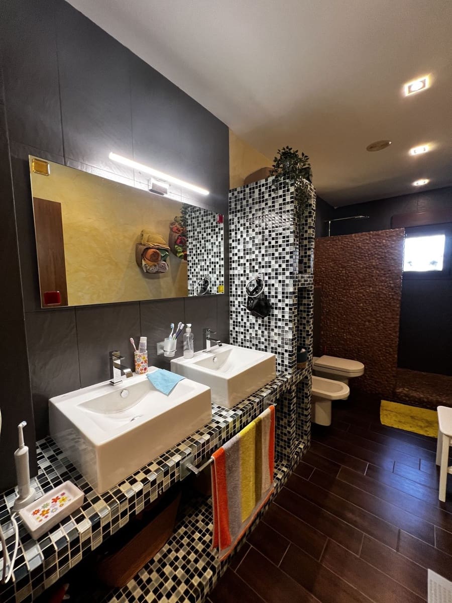 Chalet de 4 habitaciones en Santiago de la Ribera en venta con garaje - 850.000 € (Ref: 9806246)