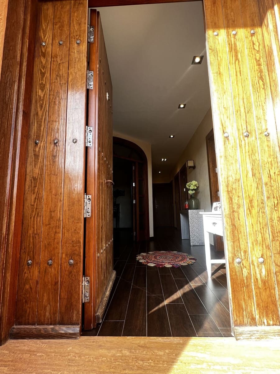 Chalet de 4 habitaciones en Santiago de la Ribera en venta con garaje - 850.000 € (Ref: 9806246)