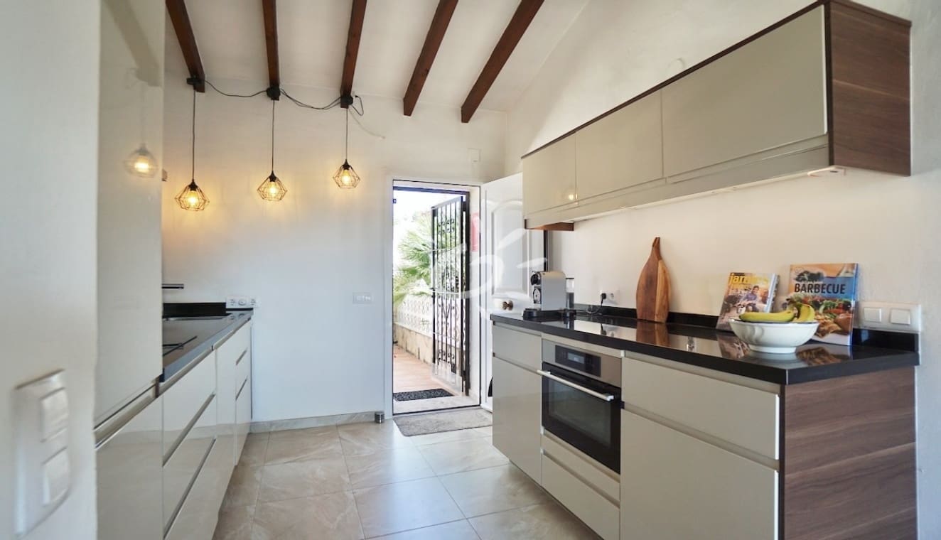 5 chambre Villa/Maison à vendre à Moraira avec piscine - 749 000 € (Ref: 10044196)