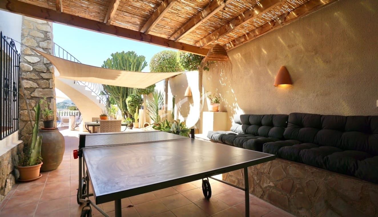 5 chambre Villa/Maison à vendre à Moraira avec piscine - 749 000 € (Ref: 10044196)