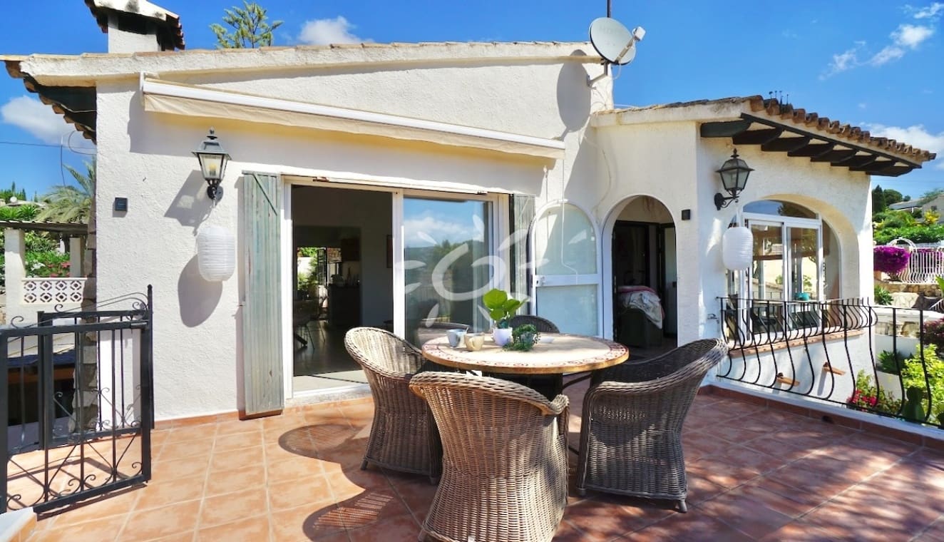 5 chambre Villa/Maison à vendre à Moraira avec piscine - 749 000 € (Ref: 10044196)