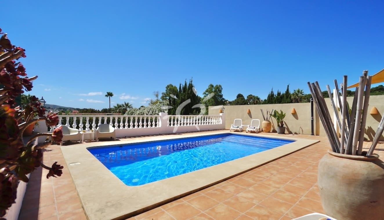 5 chambre Villa/Maison à vendre à Moraira avec piscine - 749 000 € (Ref: 10044196)