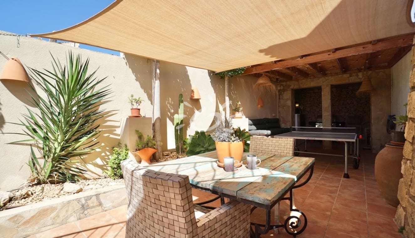 5 chambre Villa/Maison à vendre à Moraira avec piscine - 749 000 € (Ref: 10044196)