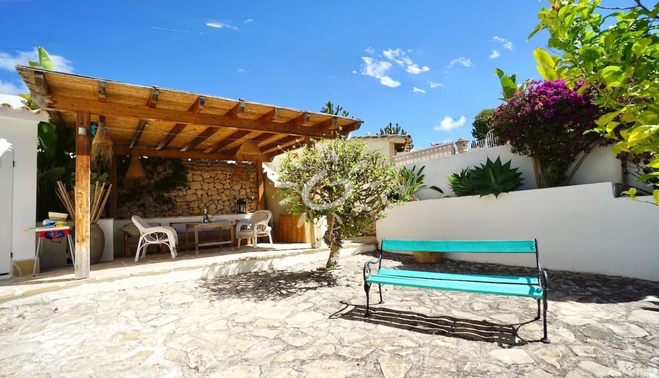 5 chambre Villa/Maison à vendre à Moraira avec piscine - 749 000 € (Ref: 10044196)