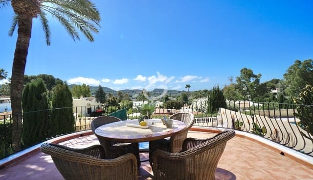 5 quarto Moradia para venda em Moraira, Teulada-Moraira com piscina - 749 000 € (Ref: 10044196)