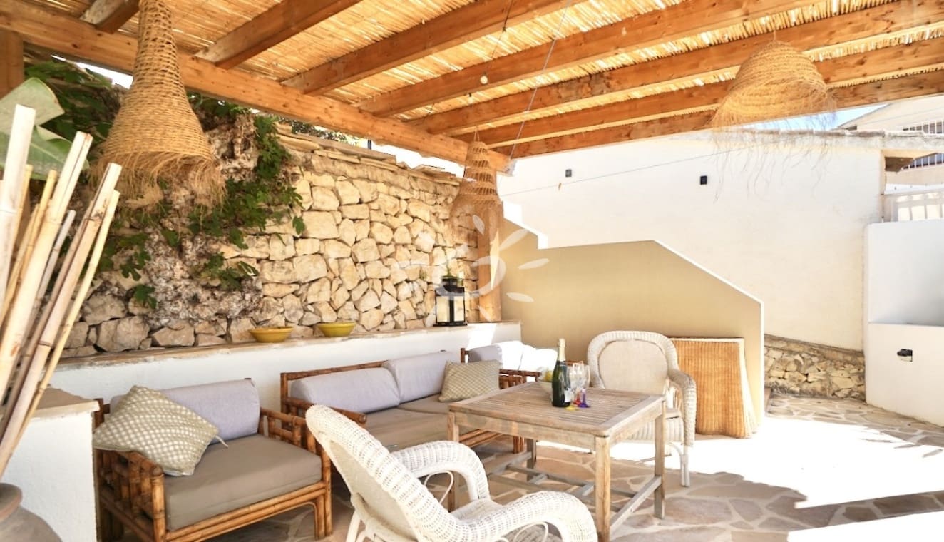 5 chambre Villa/Maison à vendre à Moraira avec piscine - 749 000 € (Ref: 10044196)