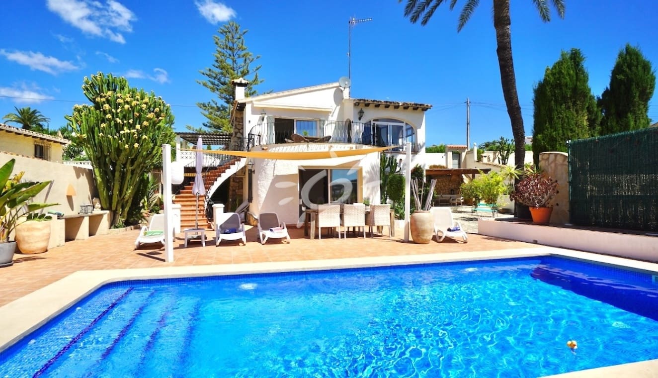 5 chambre Villa/Maison à vendre à Moraira avec piscine - 749 000 € (Ref: 10044196)