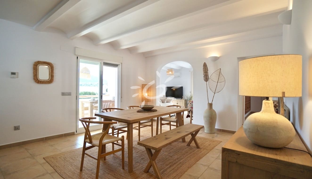 3 bedroom Villa for sale in Benitachell / Benitatxell with pool - € 649,000 (Ref: 10085018)