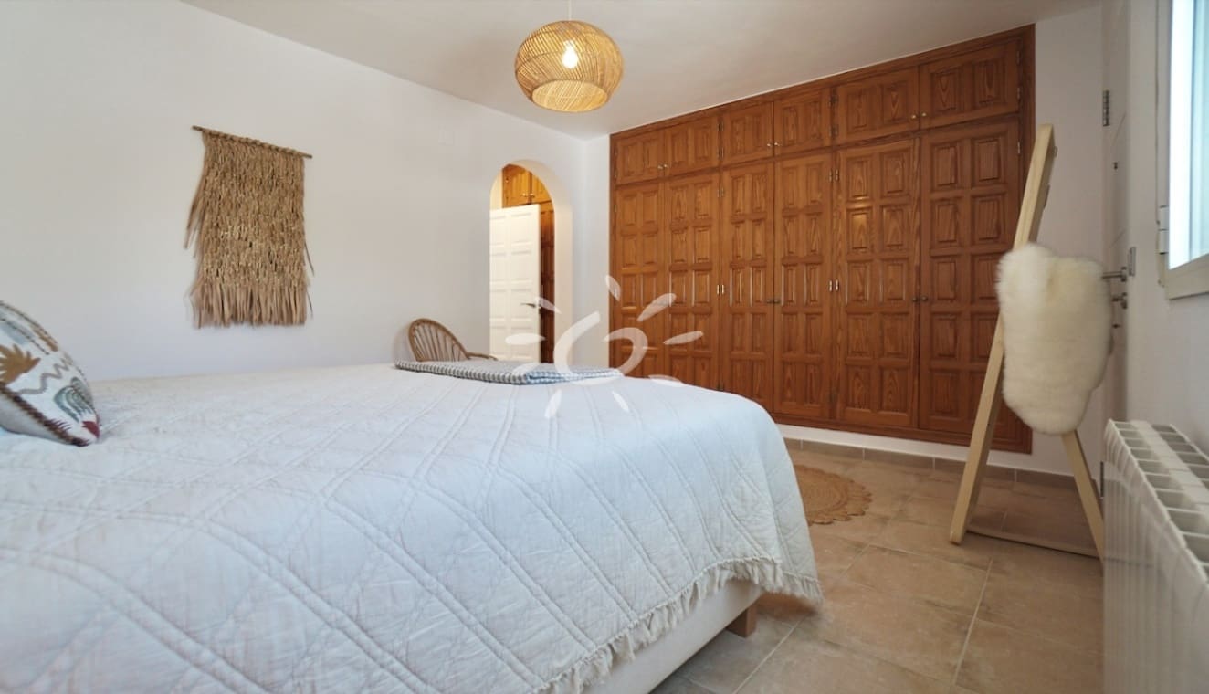 3 bedroom Villa for sale in Benitachell / Benitatxell with pool - € 649,000 (Ref: 10085018)