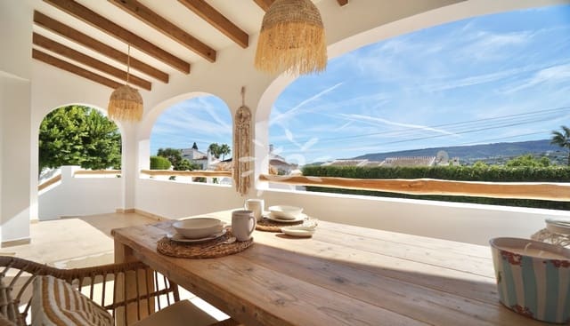 3 slaapkamer Villa te koop in Benitachell / Benitatxell met zwembad - € 649.000 (Ref: 10085018)