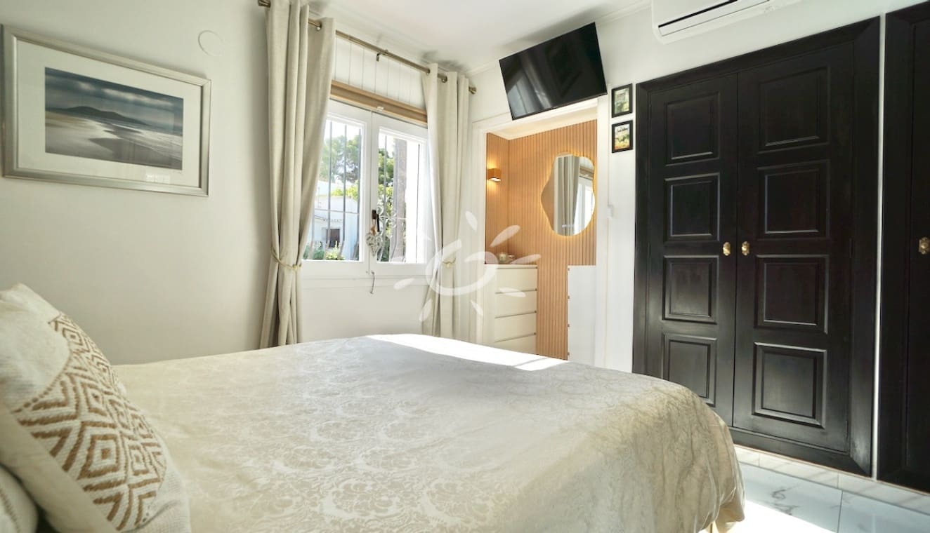 2 quarto Bungalow para venda em Moraira com piscina - 475 000 € (Ref: 10101104)