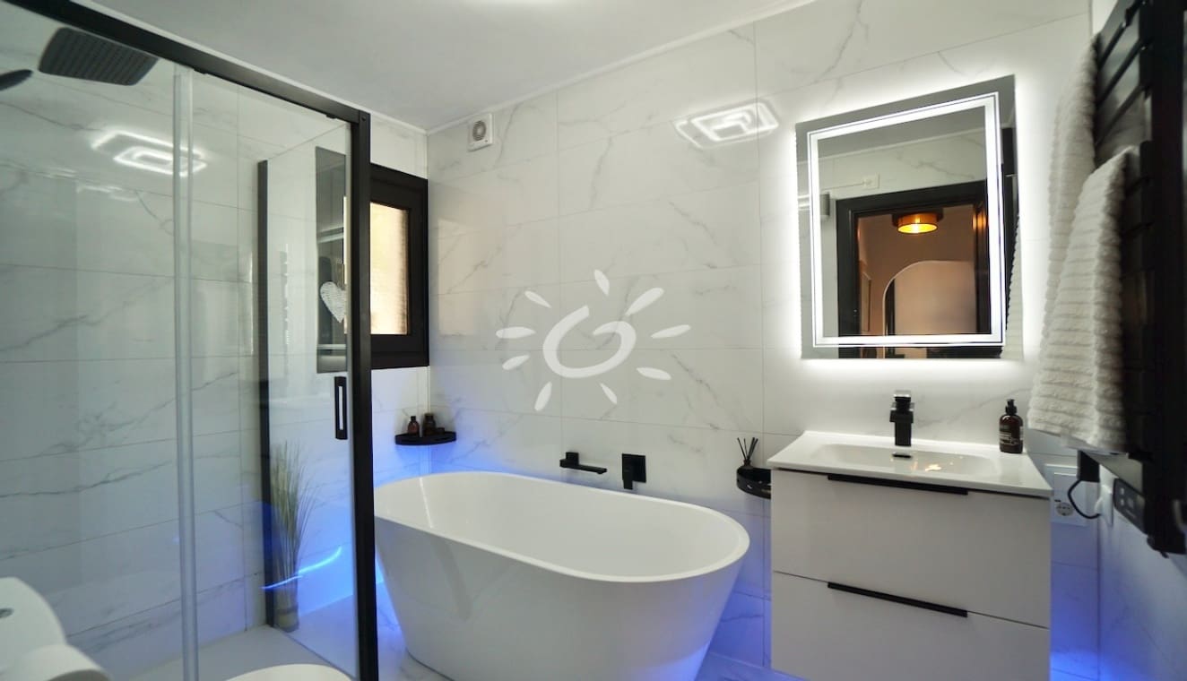 2 quarto Bungalow para venda em Moraira com piscina - 475 000 € (Ref: 10101104)