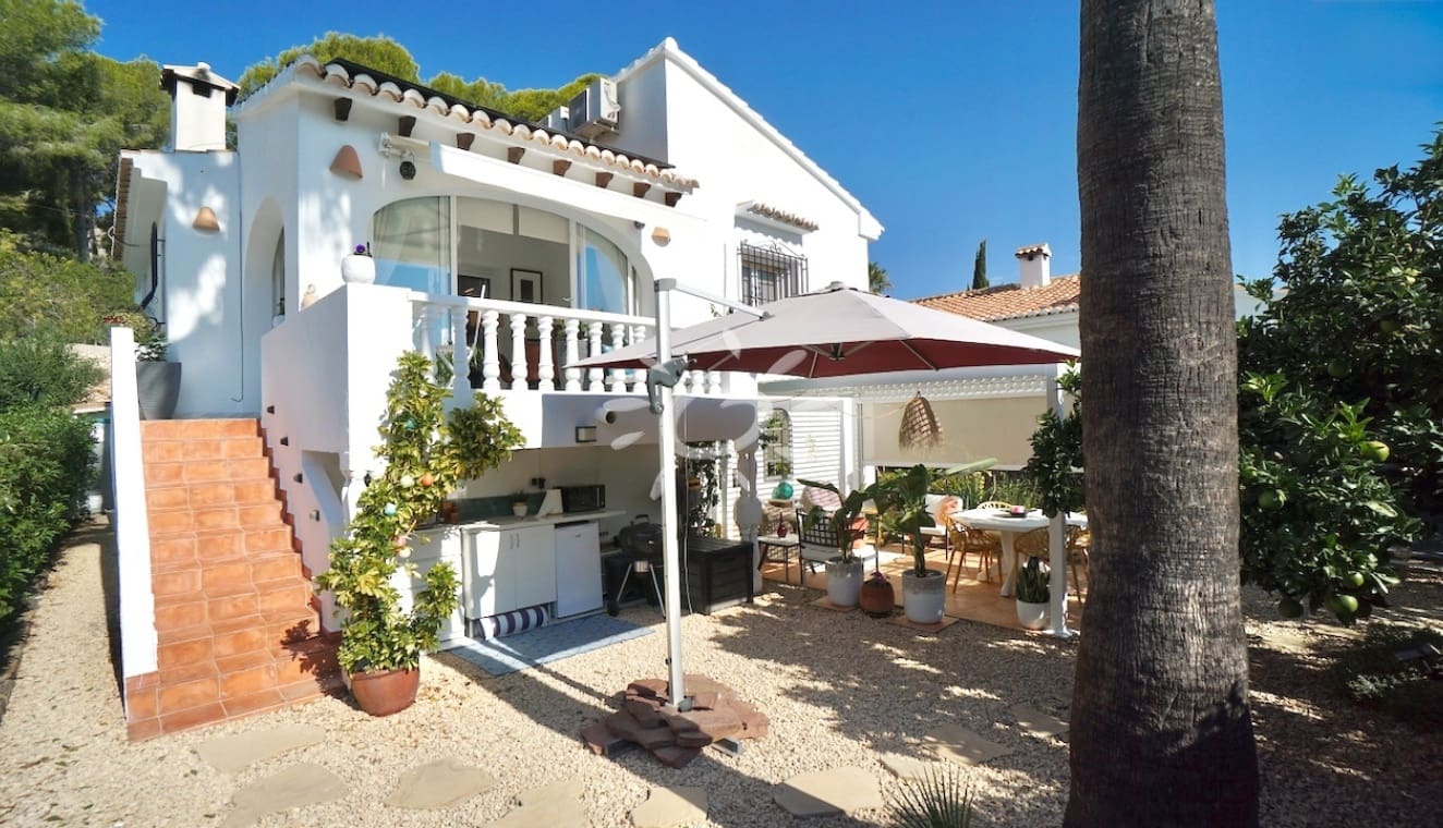 2 quarto Bungalow para venda em Moraira com piscina - 475 000 € (Ref: 10101104)