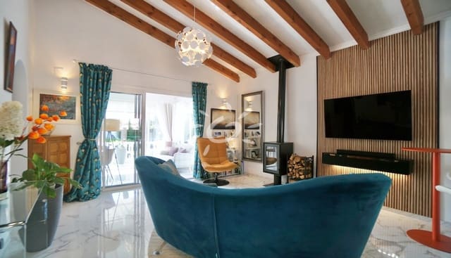 2 quarto Bungalow para venda em Moraira, Teulada-Moraira com piscina - 475 000 € (Ref: 10101104)