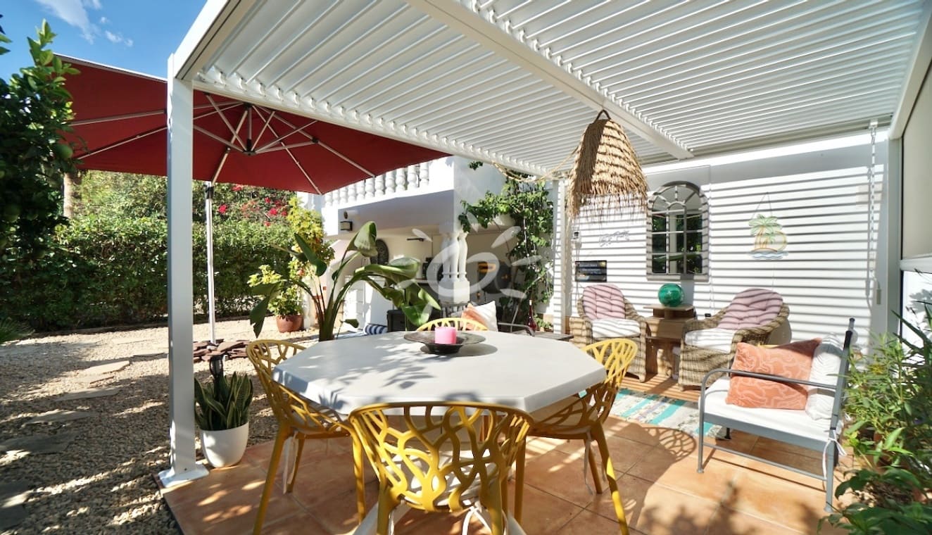 2 quarto Bungalow para venda em Moraira com piscina - 475 000 € (Ref: 10101104)