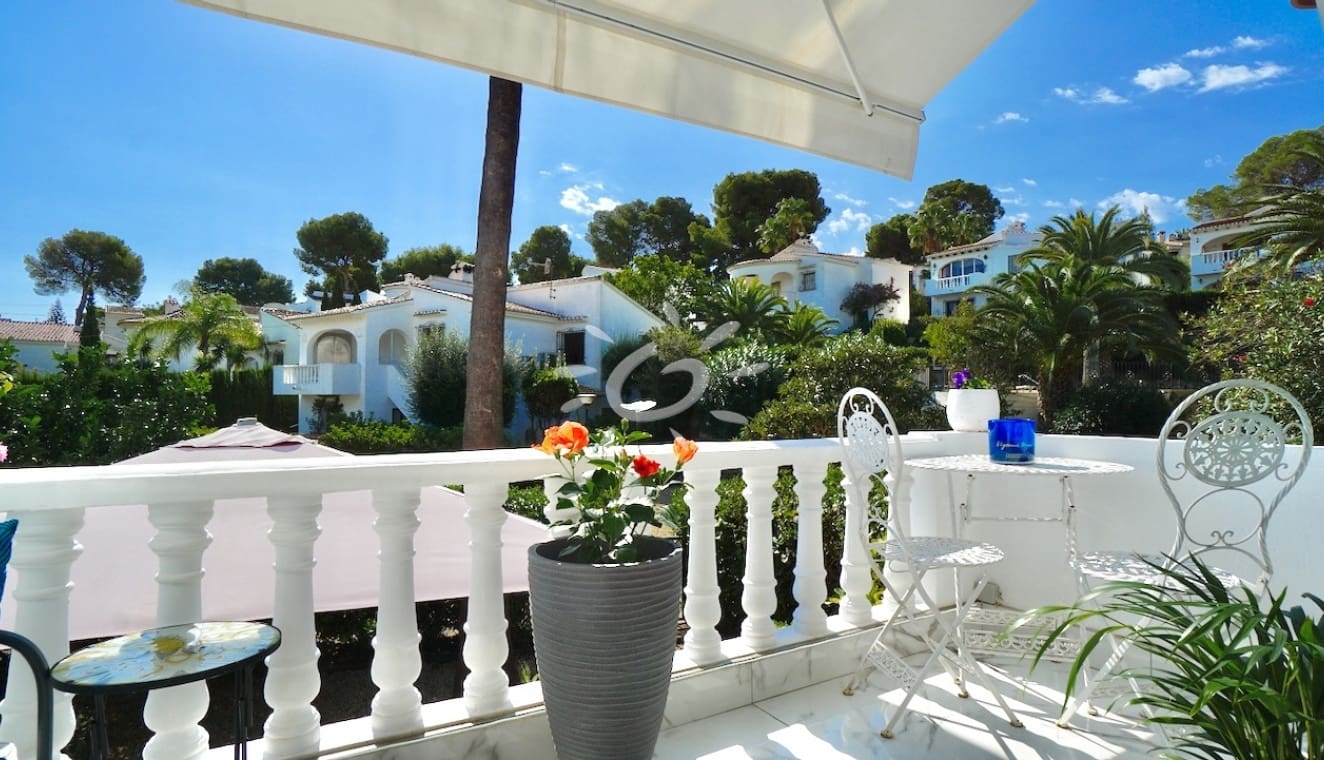 2 quarto Bungalow para venda em Moraira com piscina - 475 000 € (Ref: 10101104)