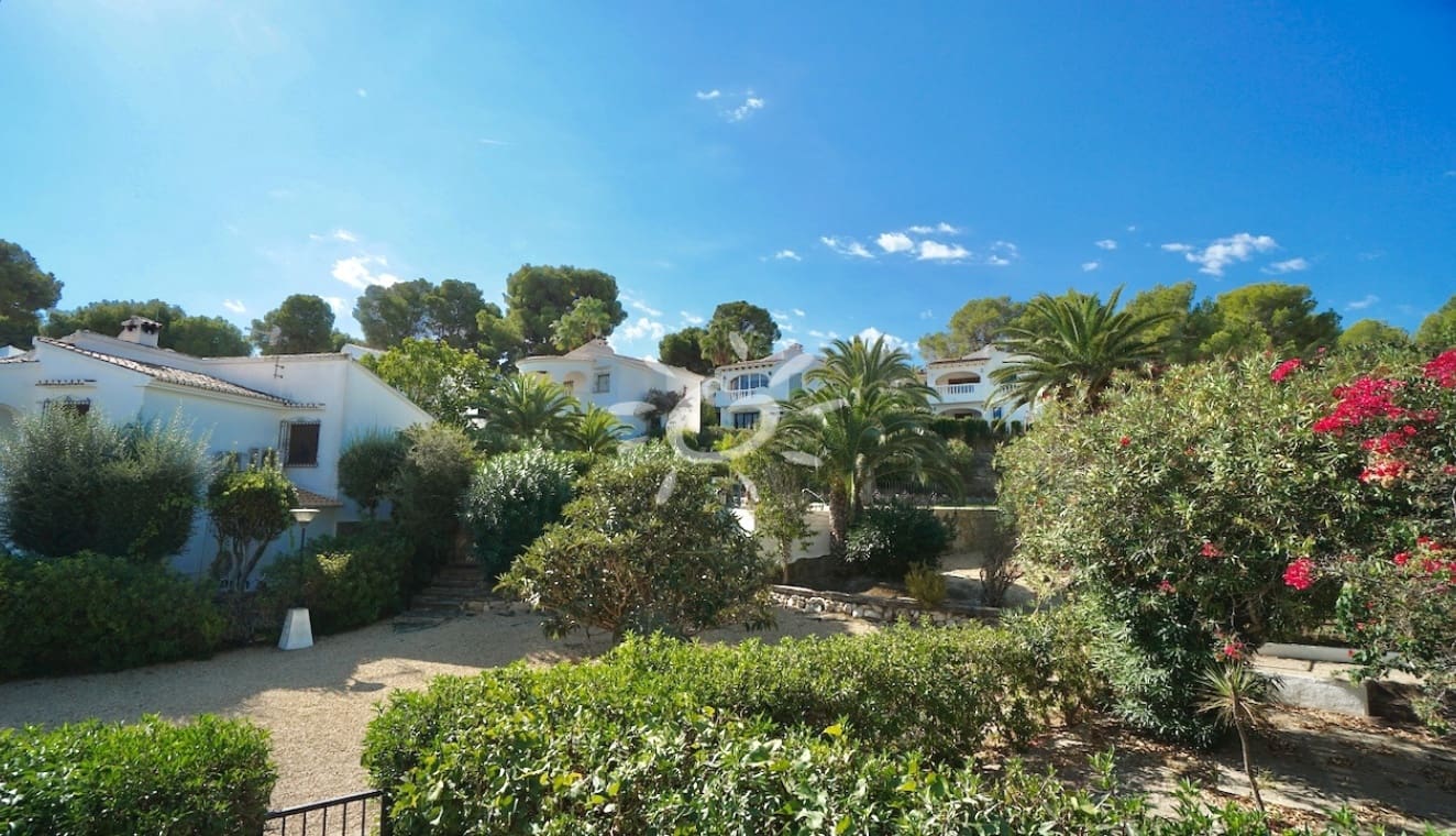 2 quarto Bungalow para venda em Moraira com piscina - 475 000 € (Ref: 10101104)