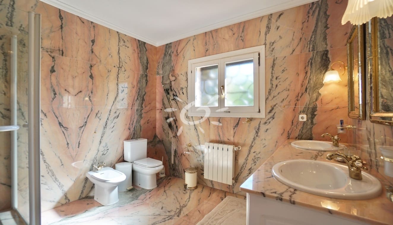 4 sypialnia Willa na sprzedaż w Moraira z basenem garażem - 1 395 000 € (Ref: 10179379)