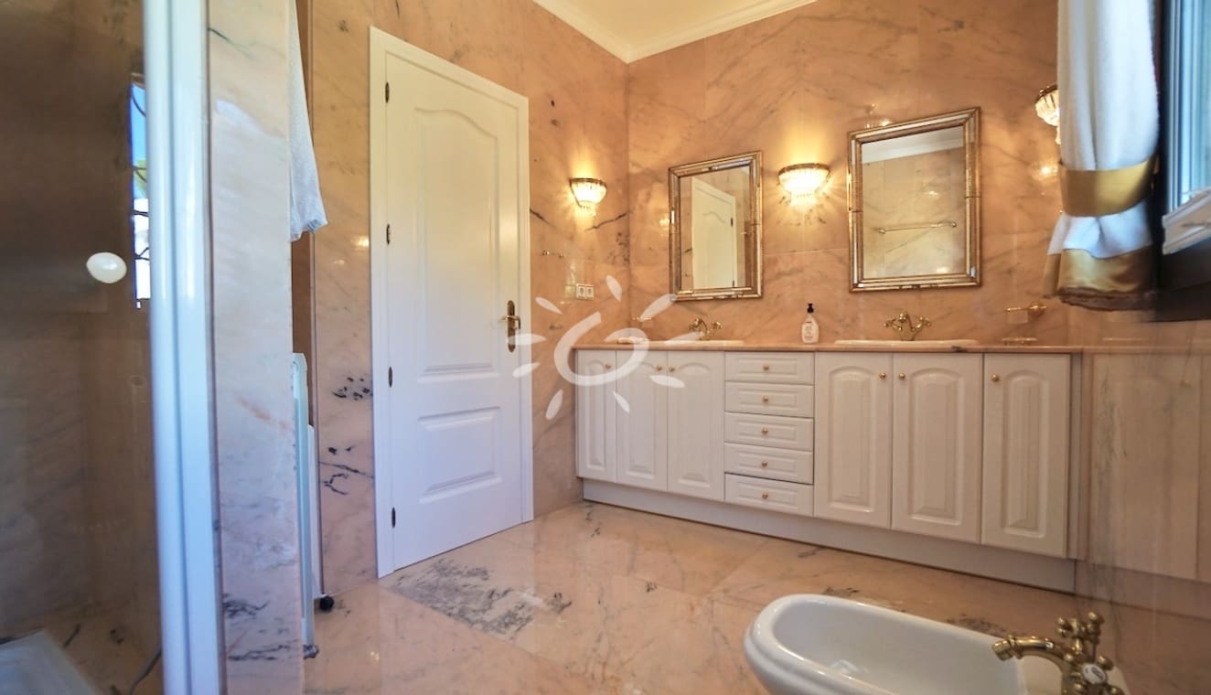 4 sypialnia Willa na sprzedaż w Moraira z basenem garażem - 1 395 000 € (Ref: 10179379)