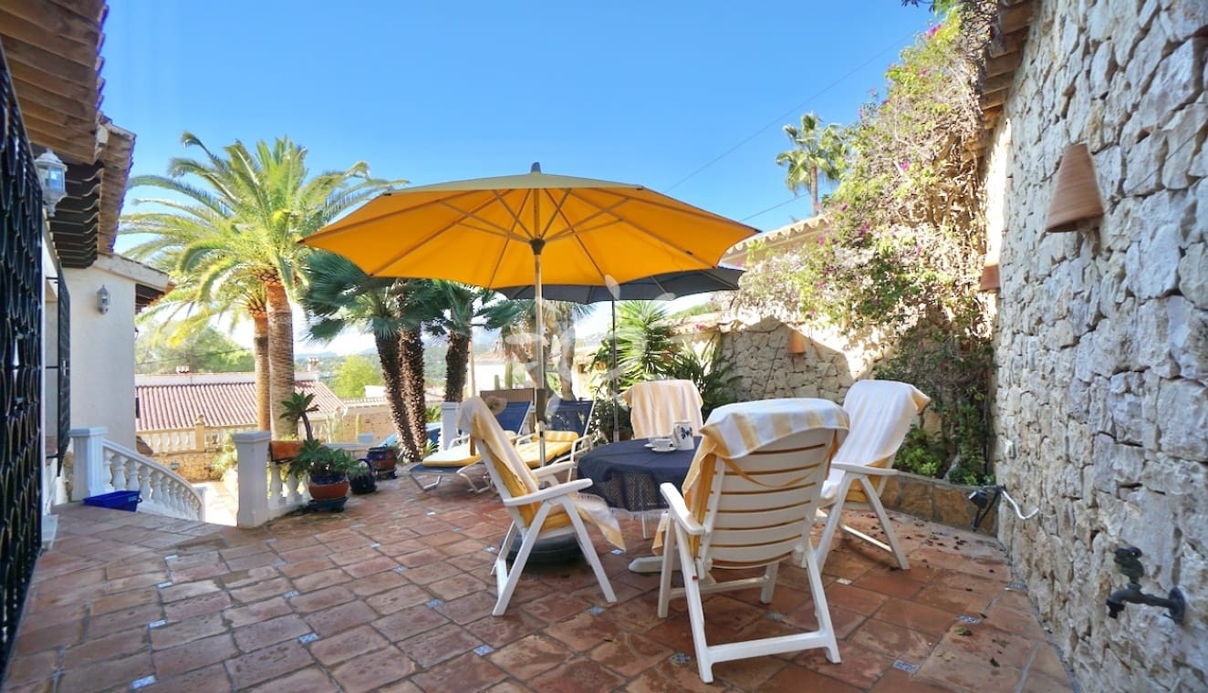 4 sypialnia Willa na sprzedaż w Moraira z basenem garażem - 1 395 000 € (Ref: 10179379)