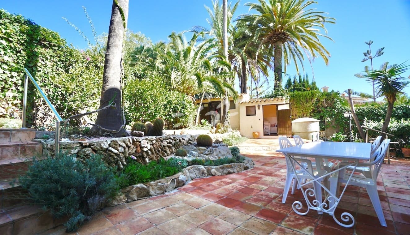 4 sypialnia Willa na sprzedaż w Moraira z basenem garażem - 1 395 000 € (Ref: 10179379)