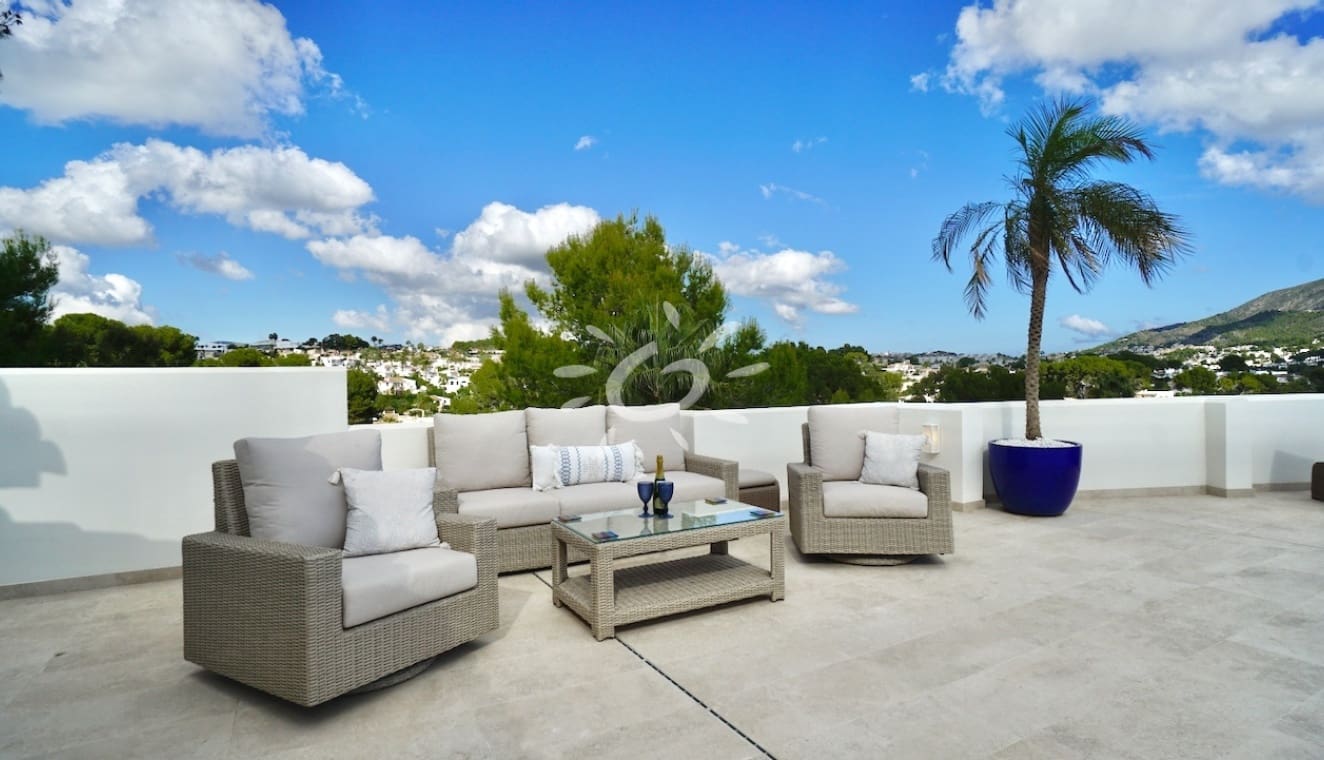Chalet de 2 habitaciones en Moraira en venta con piscina garaje - 749.000 € (Ref: 10183650)