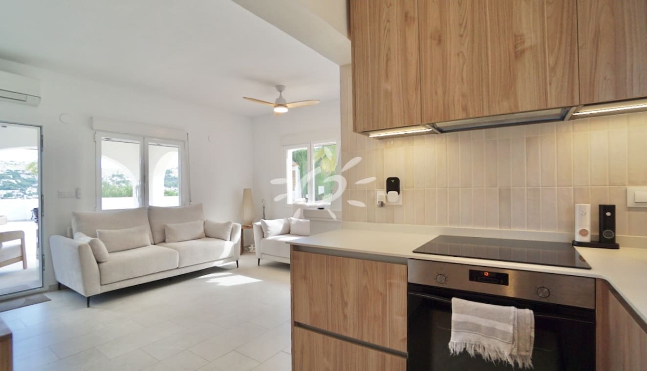Chalet de 2 habitaciones en Moraira en venta con piscina garaje - 749.000 € (Ref: 10183650)