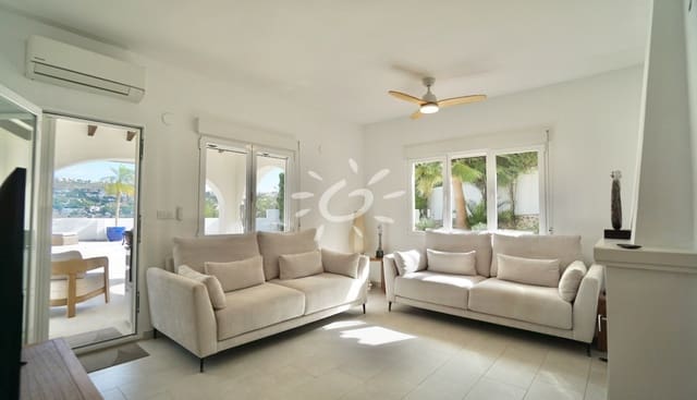 2 sovrum Villa till salu i Moraira, Teulada-Moraira med pool garage - 749 000 € (Ref: 10183650)