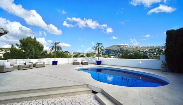 2 sovrum Villa till salu i Moraira, Teulada-Moraira med pool garage - 749 000 € (Ref: 10183650)