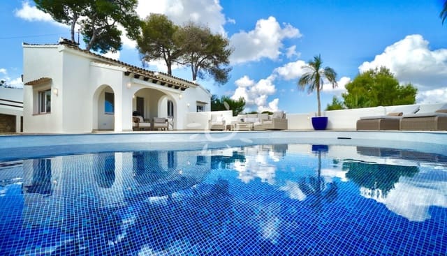 2 sovrum Villa till salu i Moraira, Teulada-Moraira med pool garage - 749 000 € (Ref: 10183650)