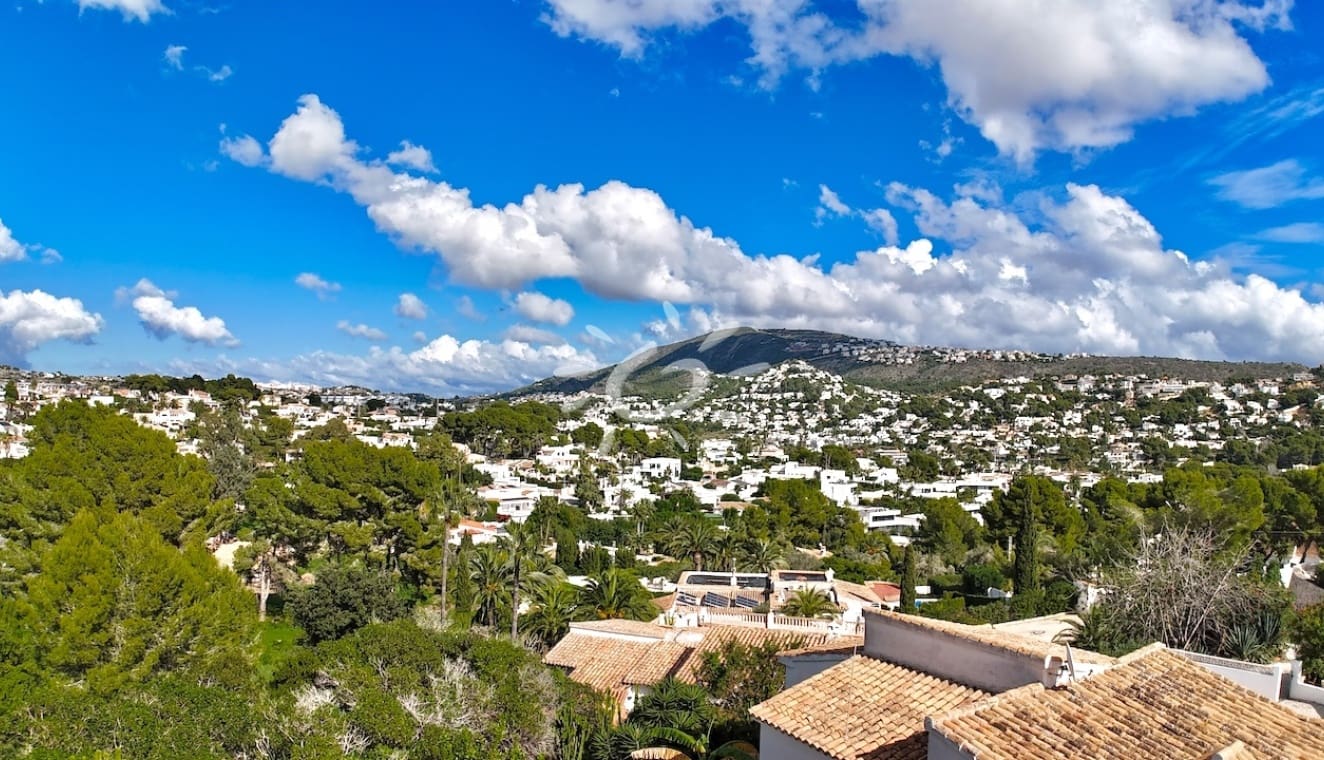 Chalet de 2 habitaciones en Moraira en venta con piscina garaje - 749.000 € (Ref: 10183650)