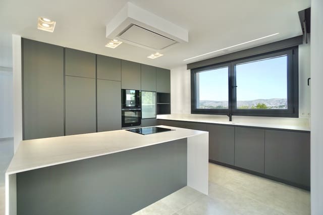 3 soverom Villa til salgs i Moraira, Teulada-Moraira med svømmebasseng garasje - € 2 250 000 (Ref: 3546682)