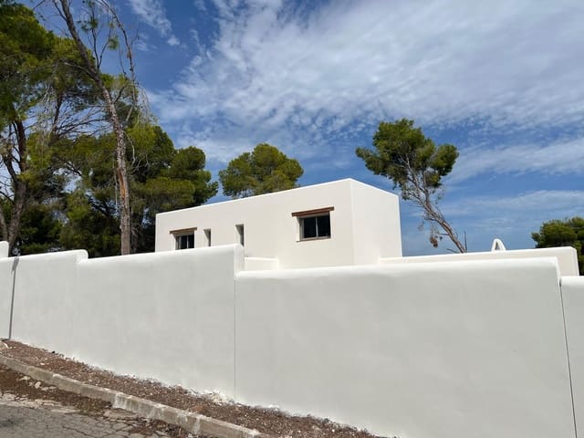 3 slaapkamer Villa te koop in Moraira, Teulada-Moraira met zwembad - € 1.250.000 (Ref: 7865242)