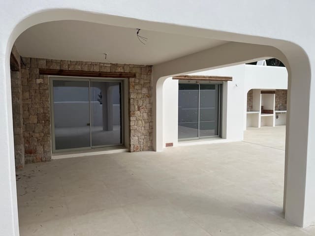 3 slaapkamer Villa te koop in Moraira, Teulada-Moraira met zwembad - € 1.250.000 (Ref: 7865242)