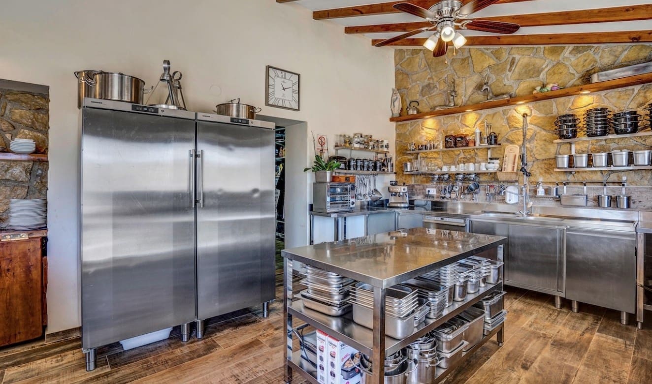 7 soveværelse Finca/Landehus til salg i Benissa med swimmingpool garage - € 1.349.000 (Ref: 8147338)