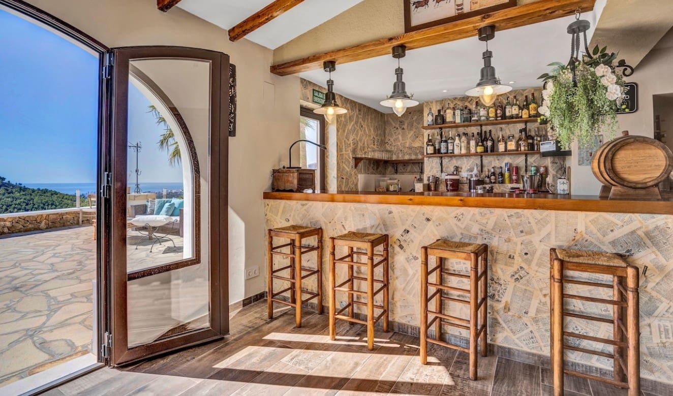 7 soveværelse Finca/Landehus til salg i Benissa med swimmingpool garage - € 1.349.000 (Ref: 8147338)