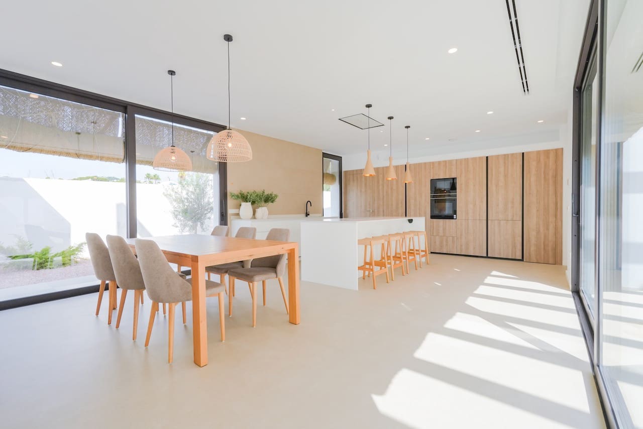 5 bedroom Villa for sale in Moraira with pool - € 1,849,000 (Ref: 8187264)