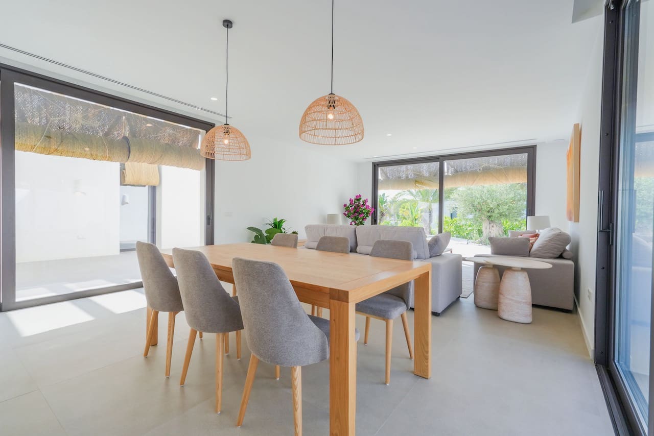 5 bedroom Villa for sale in Moraira with pool - € 1,849,000 (Ref: 8187264)