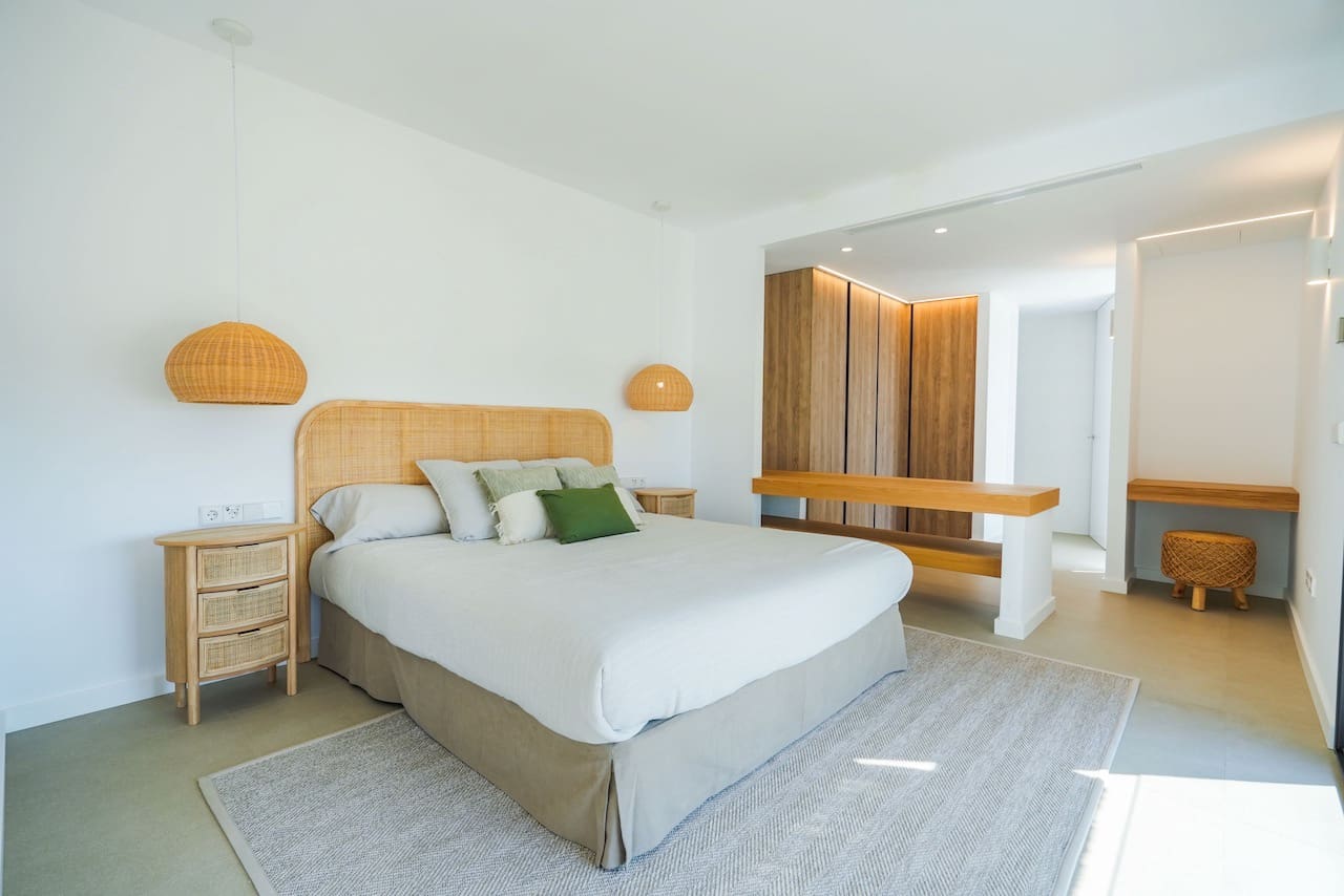 5 bedroom Villa for sale in Moraira with pool - € 1,849,000 (Ref: 8187264)