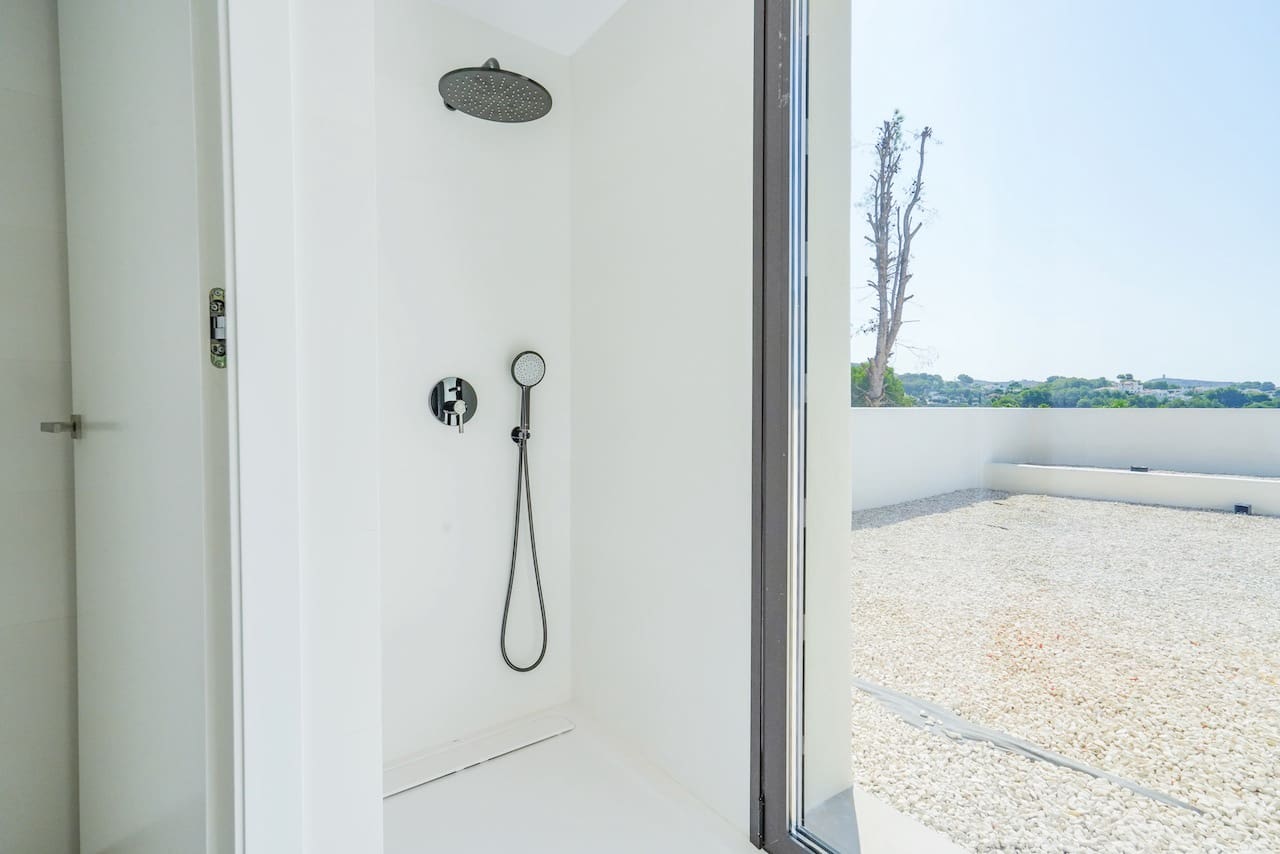 5 bedroom Villa for sale in Moraira with pool - € 1,849,000 (Ref: 8187264)