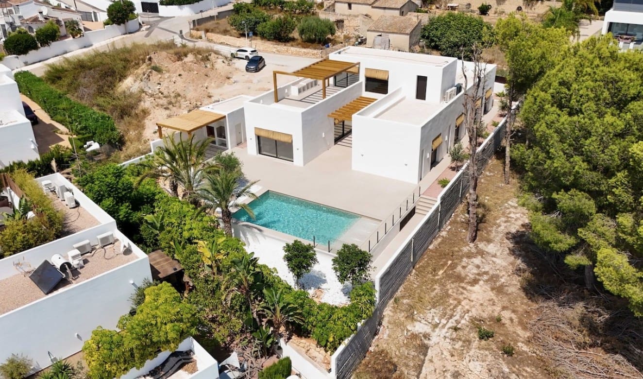 5 soverom Villa til salgs i Moraira med svømmebasseng - € 1 849 000 (Ref: 8187264)
